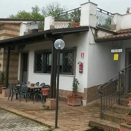 Agriturismo Borgo Nuovo Sant'Agata Dei Goti Hotel Migliara-San Silvestro Bagian luar foto