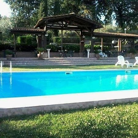Agriturismo Borgo Nuovo Sant'Agata Dei Goti Hotel Migliara-San Silvestro Bagian luar foto