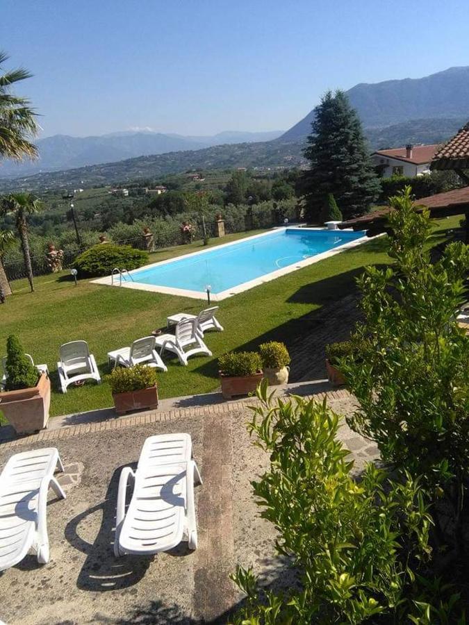 Agriturismo Borgo Nuovo Sant'Agata Dei Goti Hotel Migliara-San Silvestro Bagian luar foto